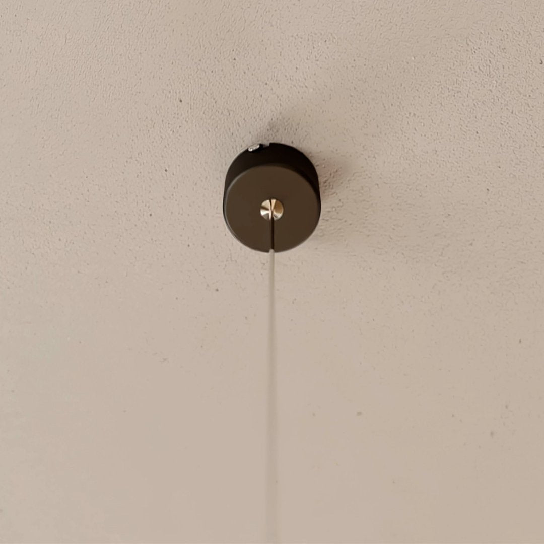 Elegant Minimalist Pendant Light with Adjustable Height – Energy-Efficient LED for Kitchen Pendant Lighting 4